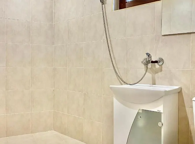 Apartament For 4 Guests Next To Mall & Free Street Parking Stara Zagora