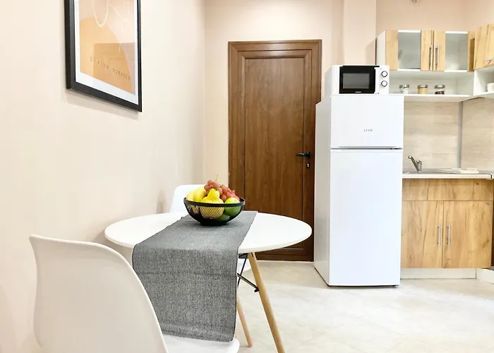 For 4 Guests Next To Mall & Free Street Parking Stara Zagora